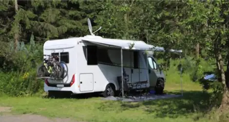 How Do You Manually Re-Track a Carefree Awning