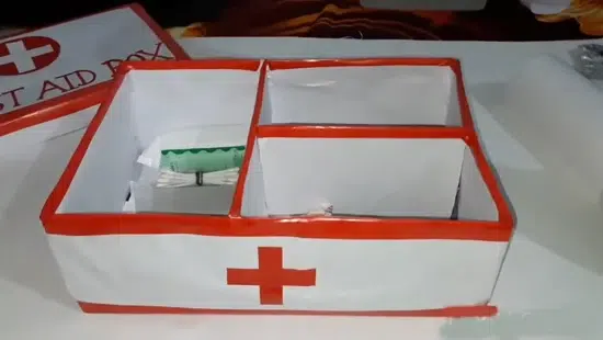 How Do You Make a DIY First Aid Kit