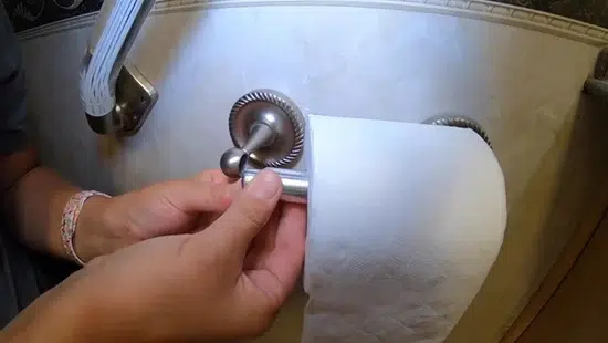 Hang toilet paper holder