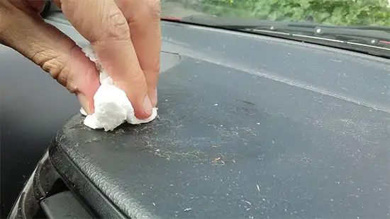 How do you Remove Perfume Stains from the Car Dashboard