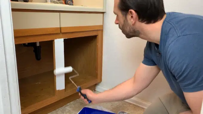 Can You Paint Trailer Cabinets: Total 4 Procedures [DIY]