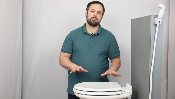 Why You Should Use an RV-Specific Toilet Seat Over a Regular One