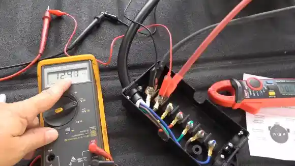 7-Pin Trailer Plug: Things to Remember When Charging Batteries