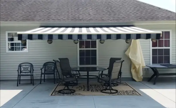 Does an RV awning keep a room cooler