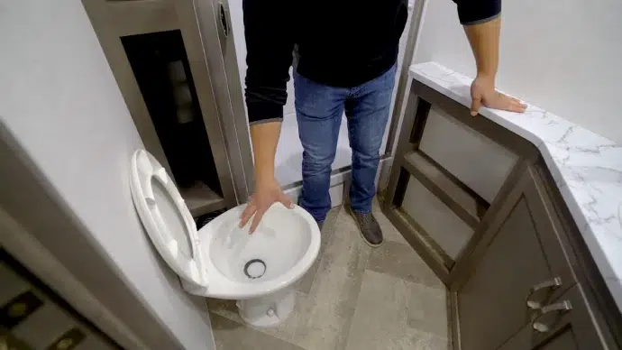 How Much Weight Can an RV Toilet Support: 2 Risk Factors