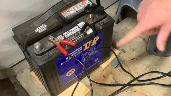 How to Connect the Trickle Charger to The RV Battery