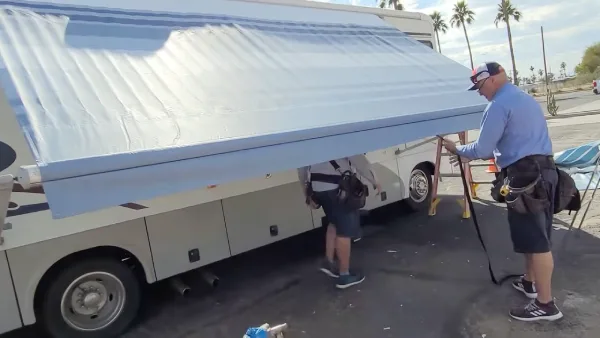What Factors Determine the Cost Of Replacing the RV Awning