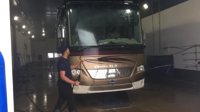 can i wash my rv at a truck wash