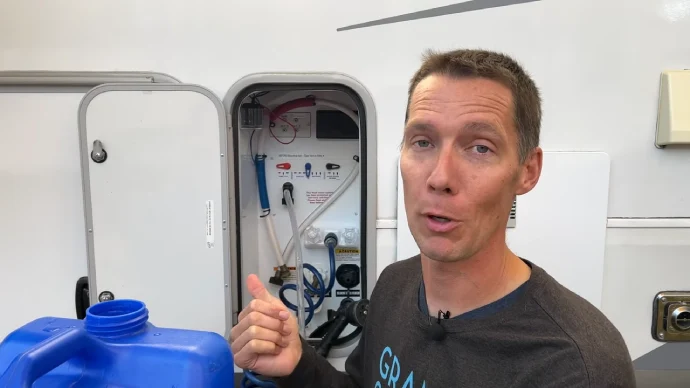 how long will 30 gallons of water last rv
