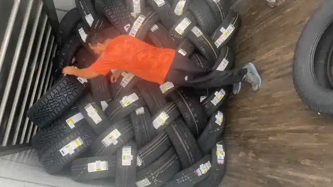 how to stack tires in a trailer